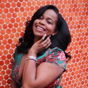 Meet your Posher, Joelle